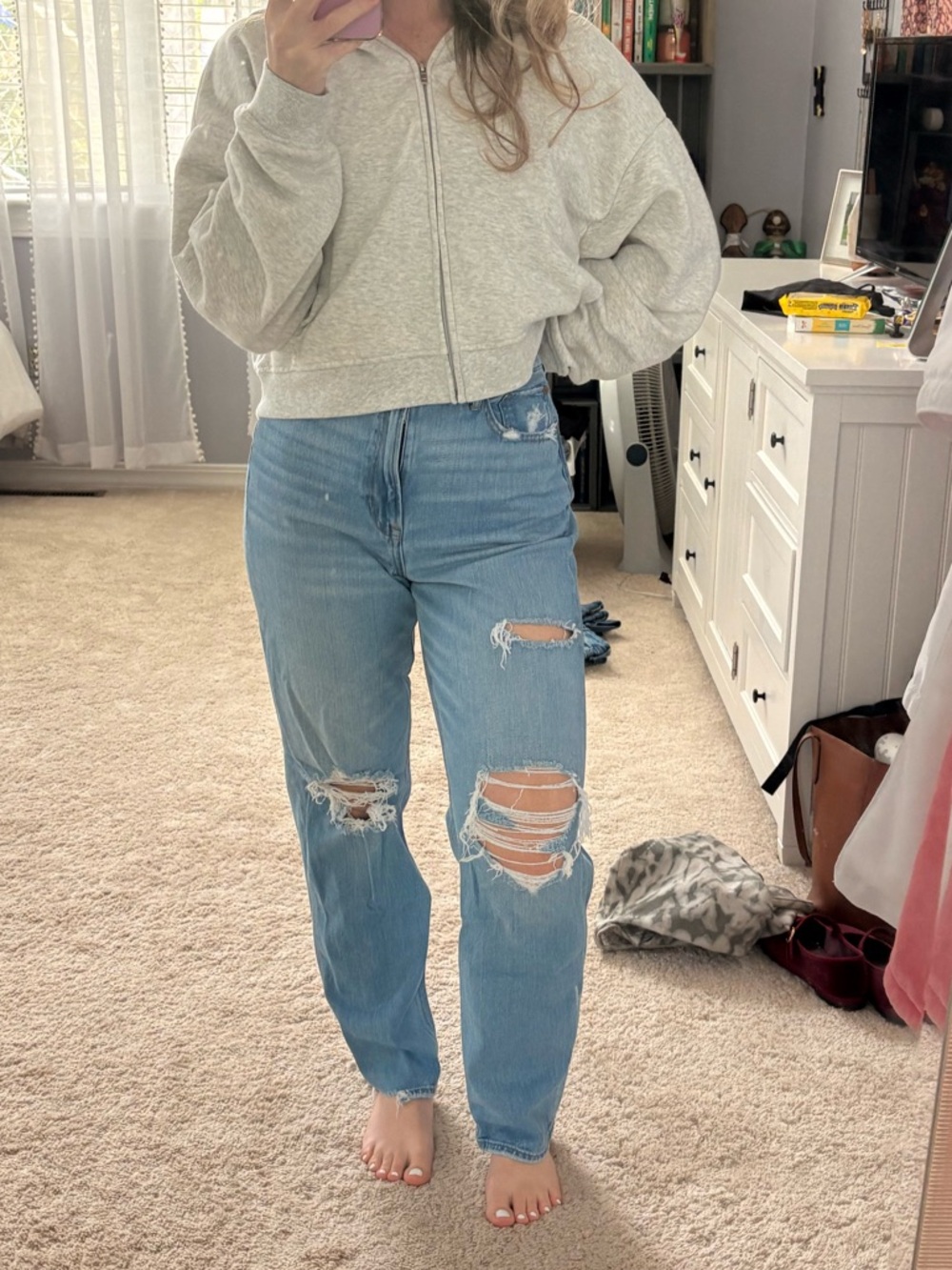 American Eagle Baggy High Rise Distressed Denim Size 8